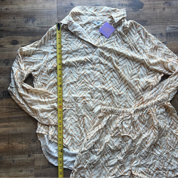 Ascot + Hart Women's Long Sleeve Button-Front & Shorts Pajama Set Size Md NWT - Picture 5 of 9